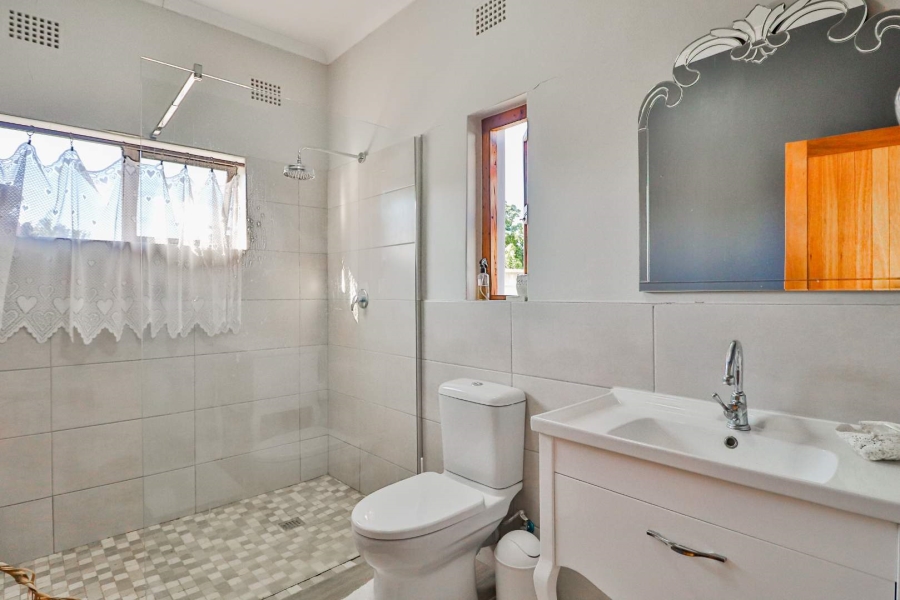 4 Bedroom Property for Sale in Hartenbos Central Western Cape